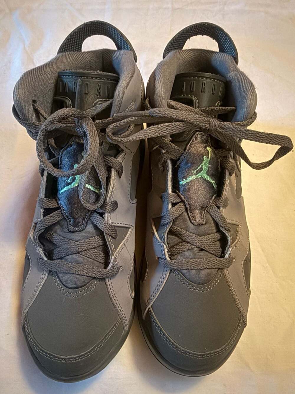 Air Jordan 6 Retro Green Glow GS Youth Size 3Y Cement Grey 543390-005